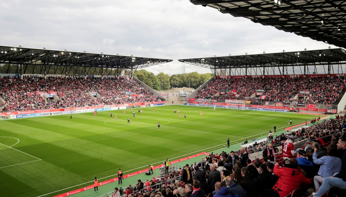 Endspiel um den Niederrheinpokal 2023 im Stadion an der Hafenstraße in Essen