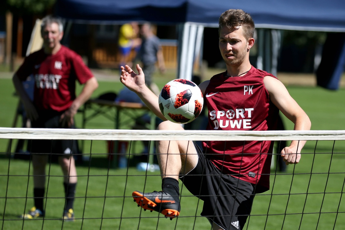 Neue Saison in der Fußballtennis-Niederrheinliga beginnt